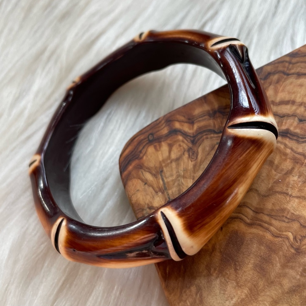 Vintage carved bangle bracelet